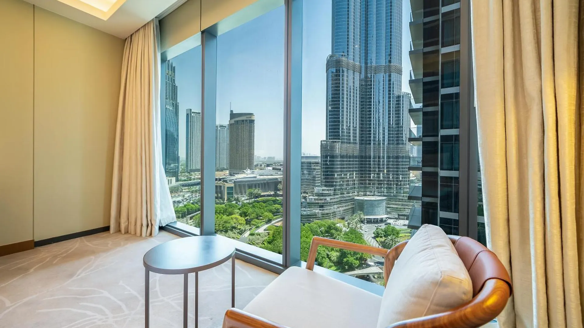Newarabian 3 Bedroom Address Opera Downtown Dubai Apartment